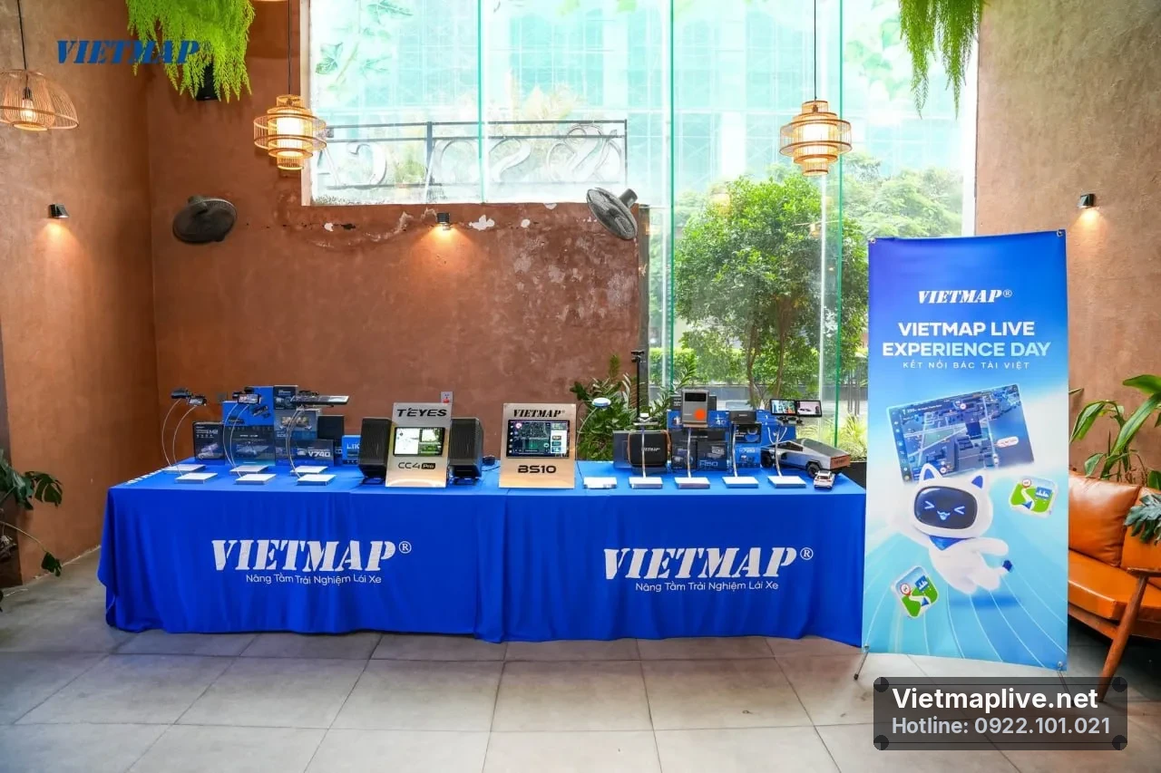 Trưng bày các thiết bị VietMap tại sự kiện