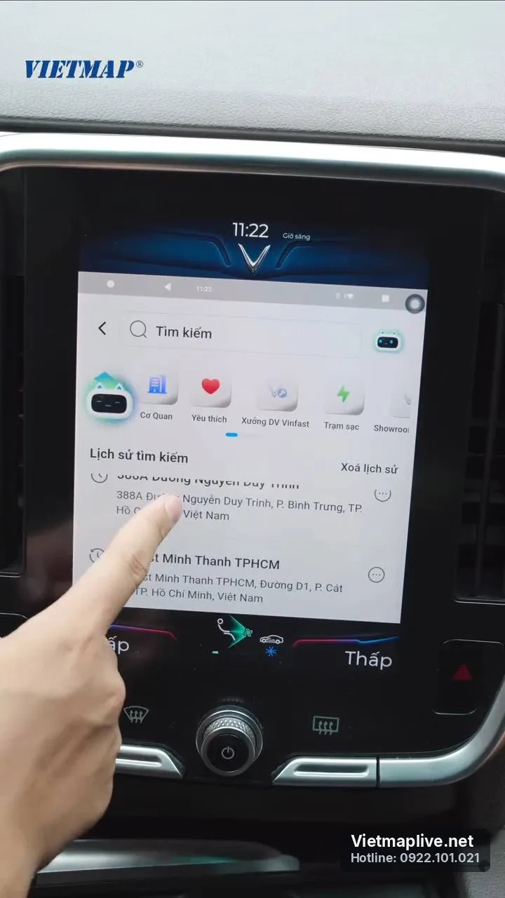 Tìm kiếm và lưu trữ địa điểm yêu thích trên VietMap Live
